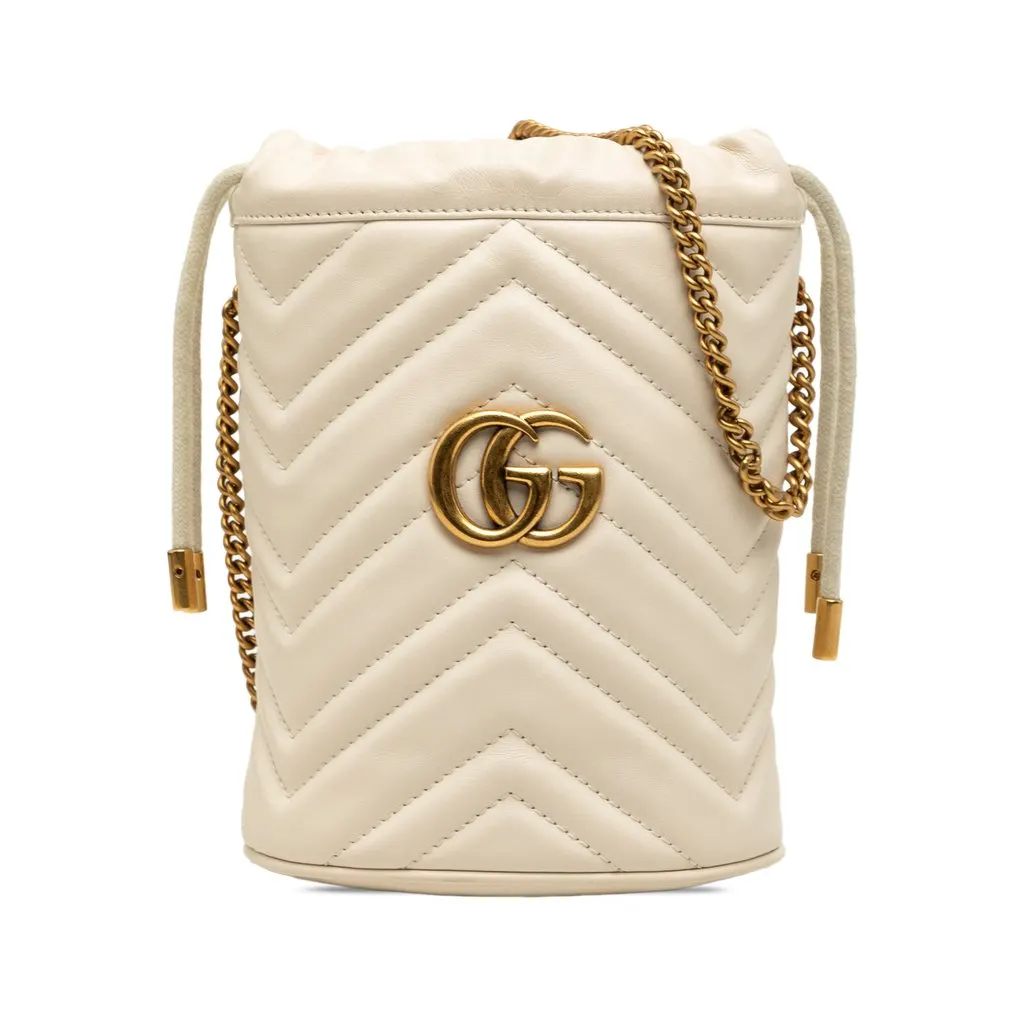 Gucci Small GG Marmont Matelasse Calfskin Bucket Bag White Leather Very good - Front View