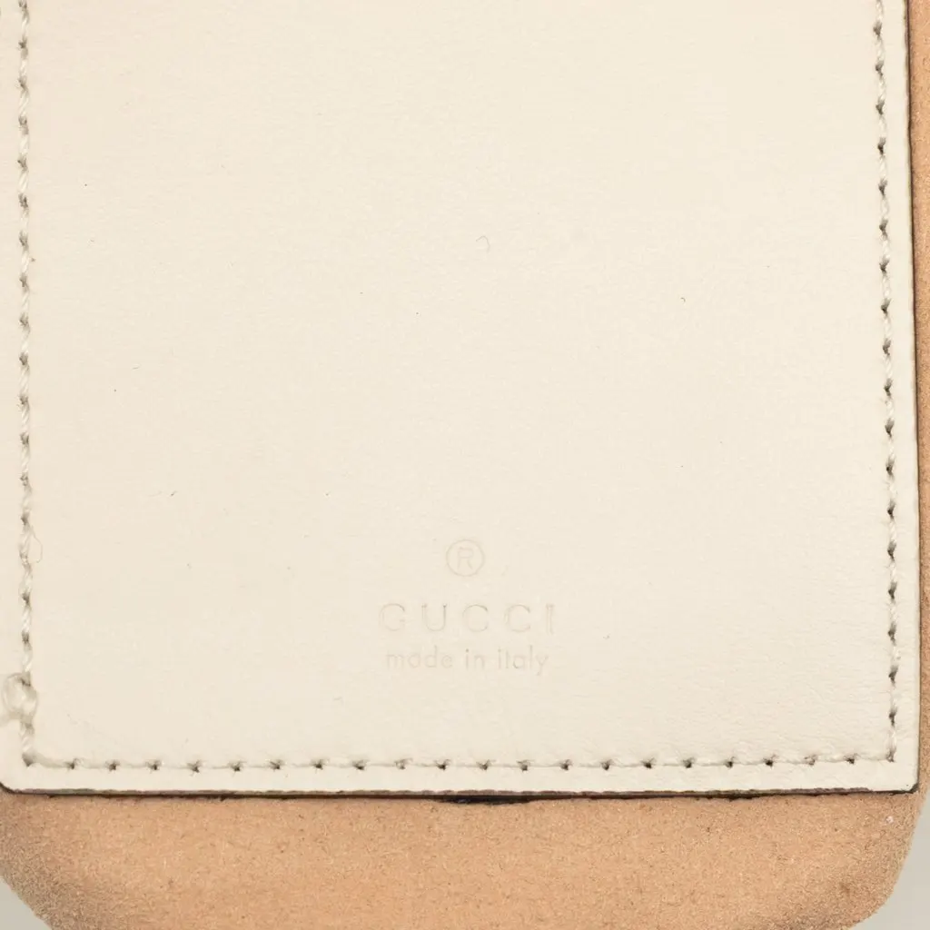 Gucci Small GG Marmont Matelasse Calfskin Bucket Bag White Leather Very good - Box View