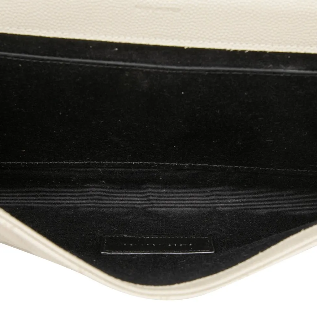 Saint Laurent Grain De Poudre Triquilt Monogram Envelope Clutch White Leather Very good - Model View