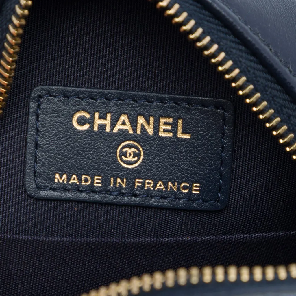 Chanel Lambskin 19 Round Clutch with Chain Blue Leather Very good - Box View