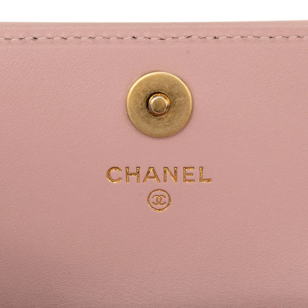 Chanel CC Quilted Lambskin Medallion Clutch With Chain Pink Leather Very good - Box View