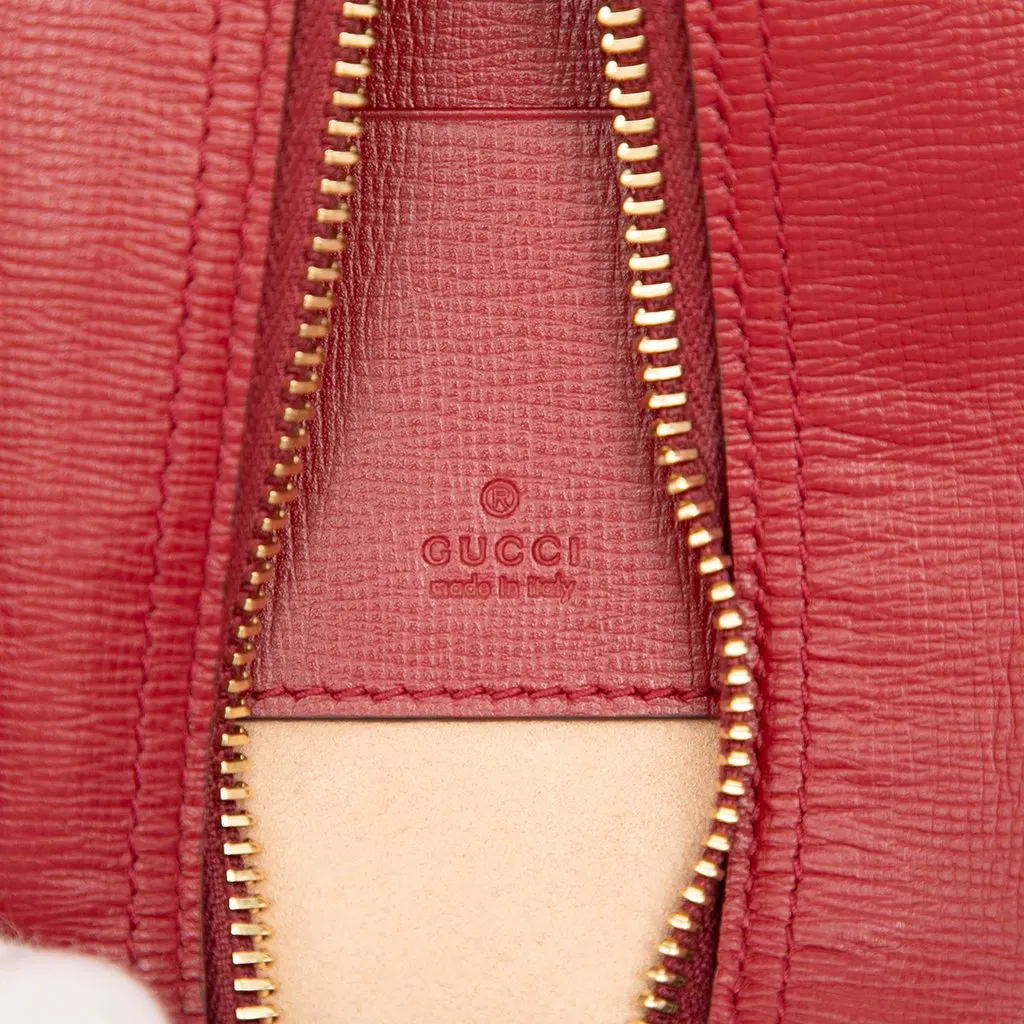 Gucci Calfskin Interlocking G Oval Clutch Red Leather Very good - Box View