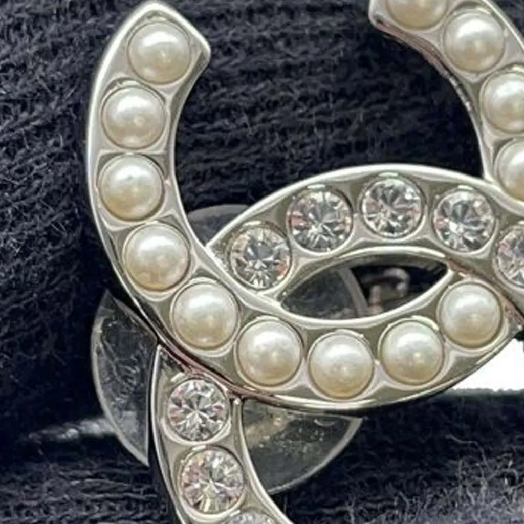 Chanel CC Silver Plated Faux Pearl Rhinestone Clip On Earrings Silver Metal Very good - Box View