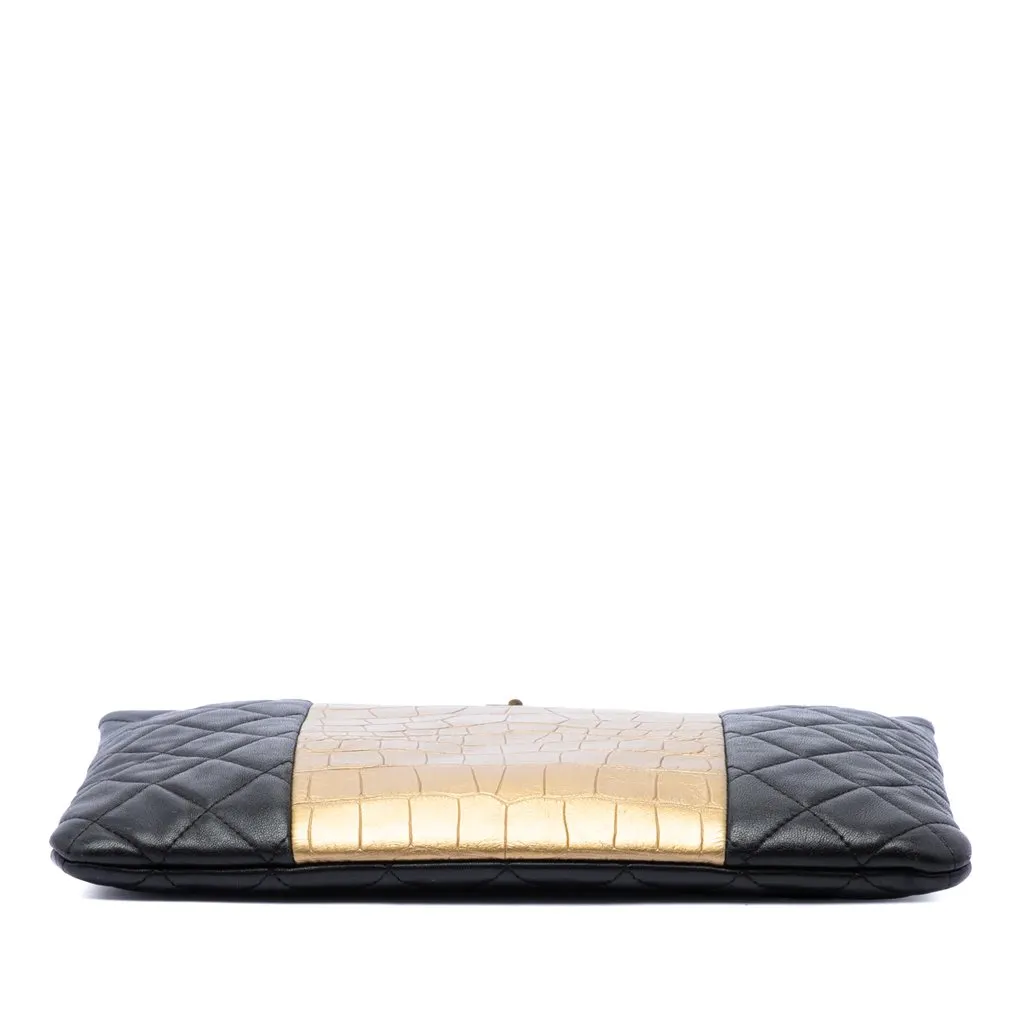 Chanel Quilted Lambskin and Crocodile Embossed Metallic Calfskin Reissue 2.55 Clutch Black Leather Very good - Inside View