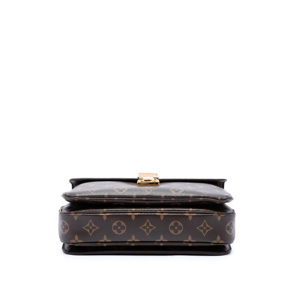 Louis Vuitton Monogram Pochette Metis Brown Very good - Model View