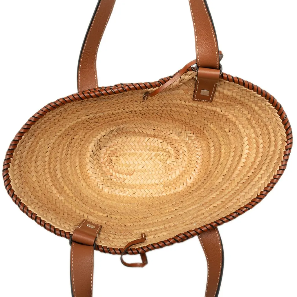 LOEWE Small Raffia Anagram Basket Tote Beige Very good - Model View