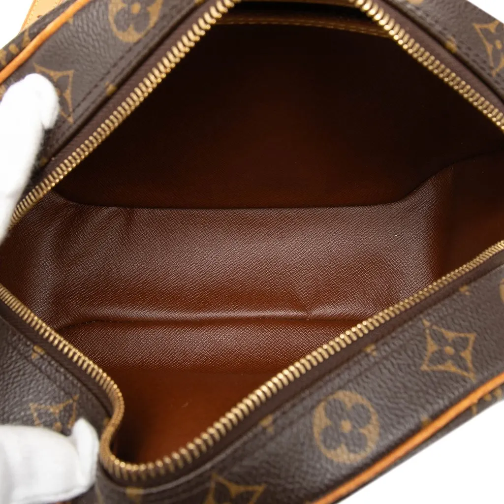 Louis Vuitton Monogram Blois Brown Very good - Model View