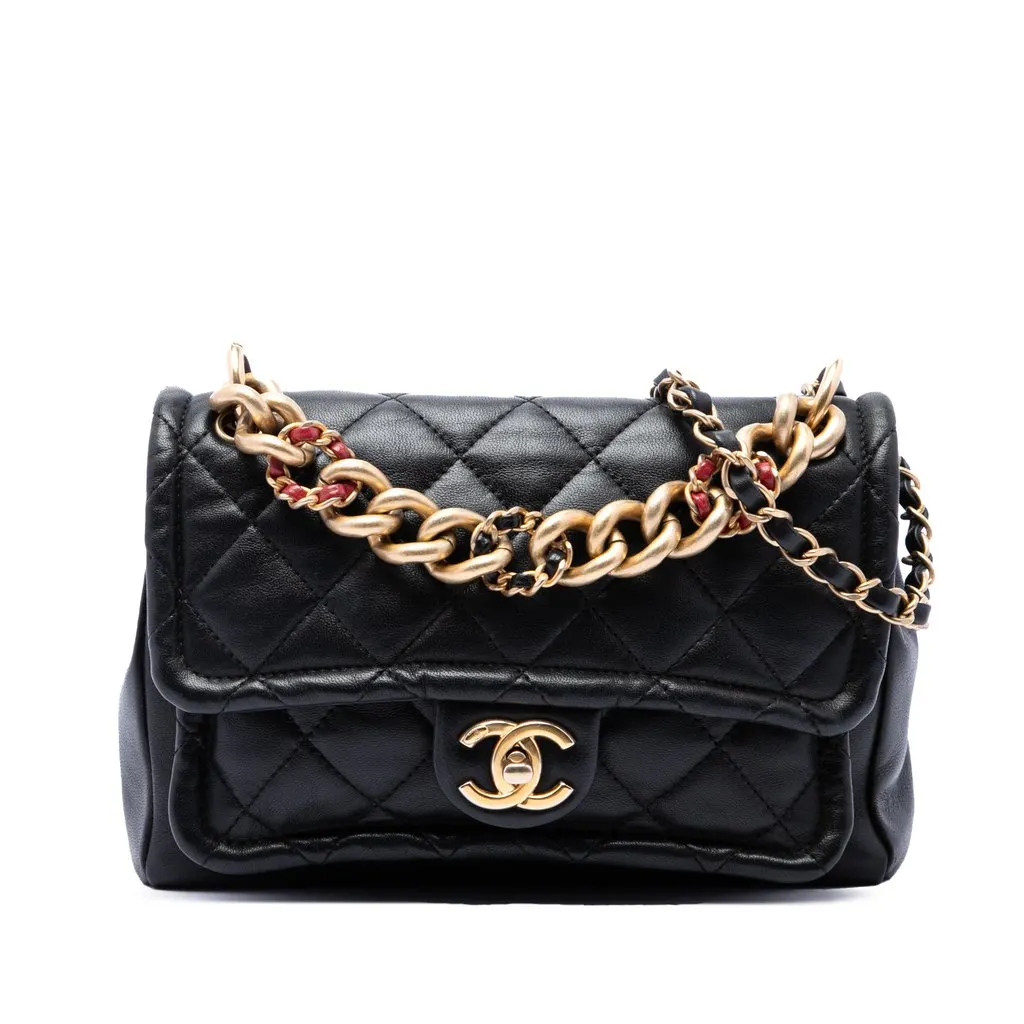Chanel Small Quilted Lambskin Chain Link Flap Black Leather Good - Front View