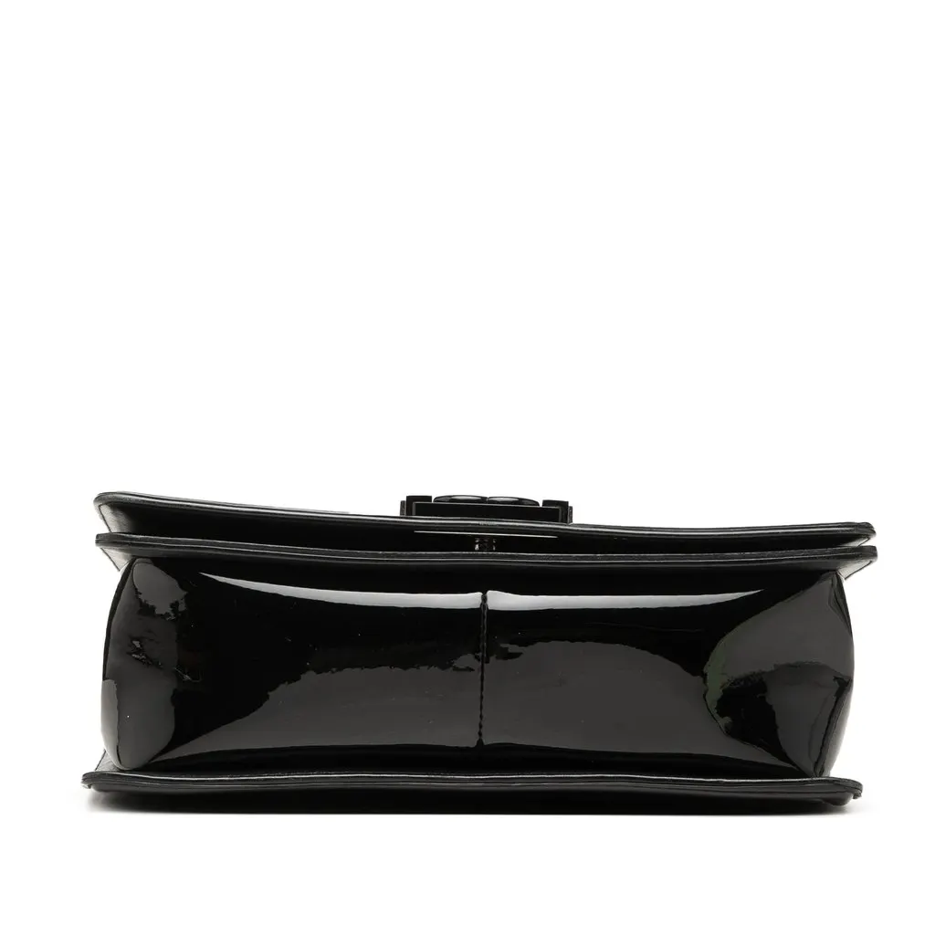 Chanel Old Medium Quilted Patent Acrylic Boy Flap Black Leather Very good - Inside View
