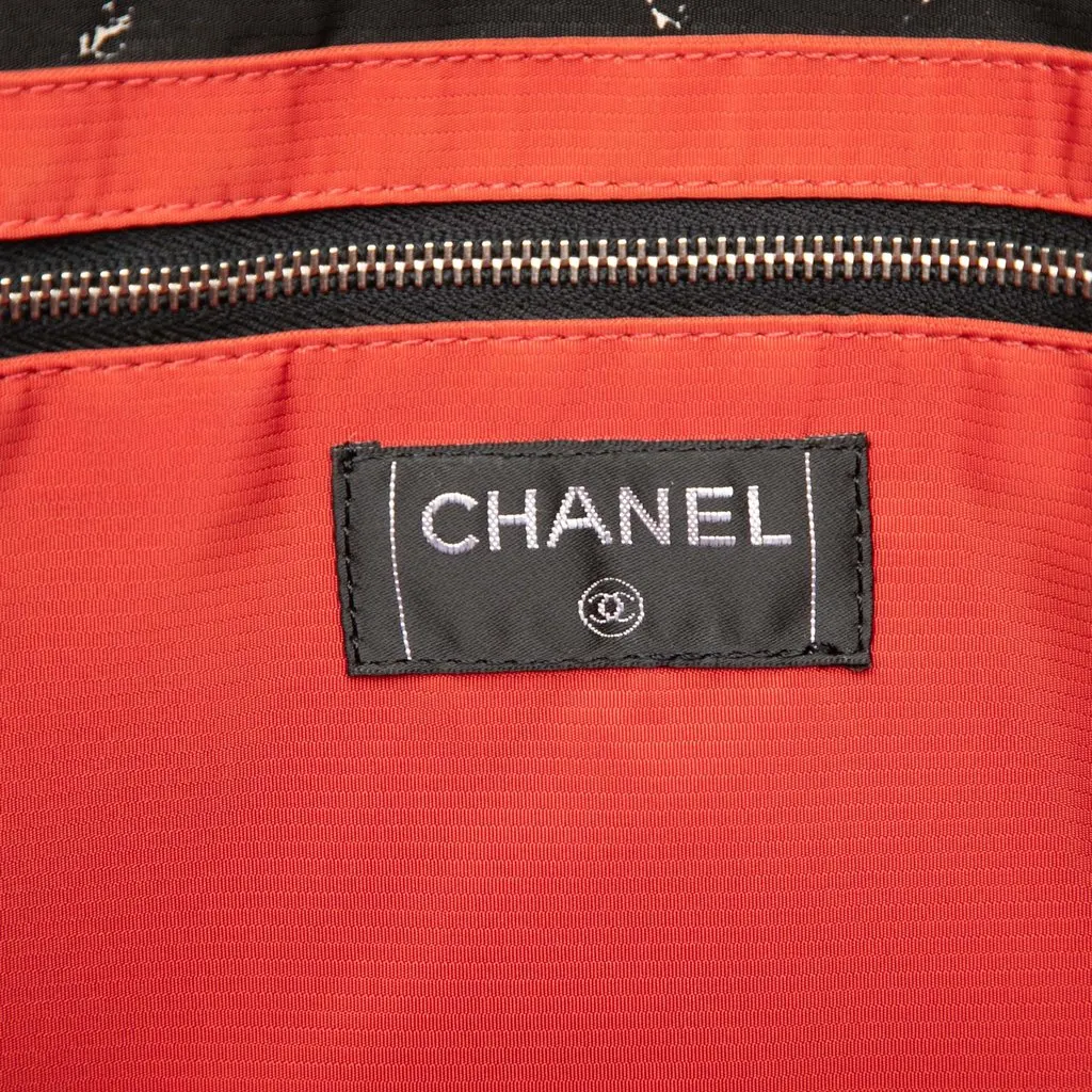 Chanel Old Travel Line Nylon Tote Black Very good - Box View