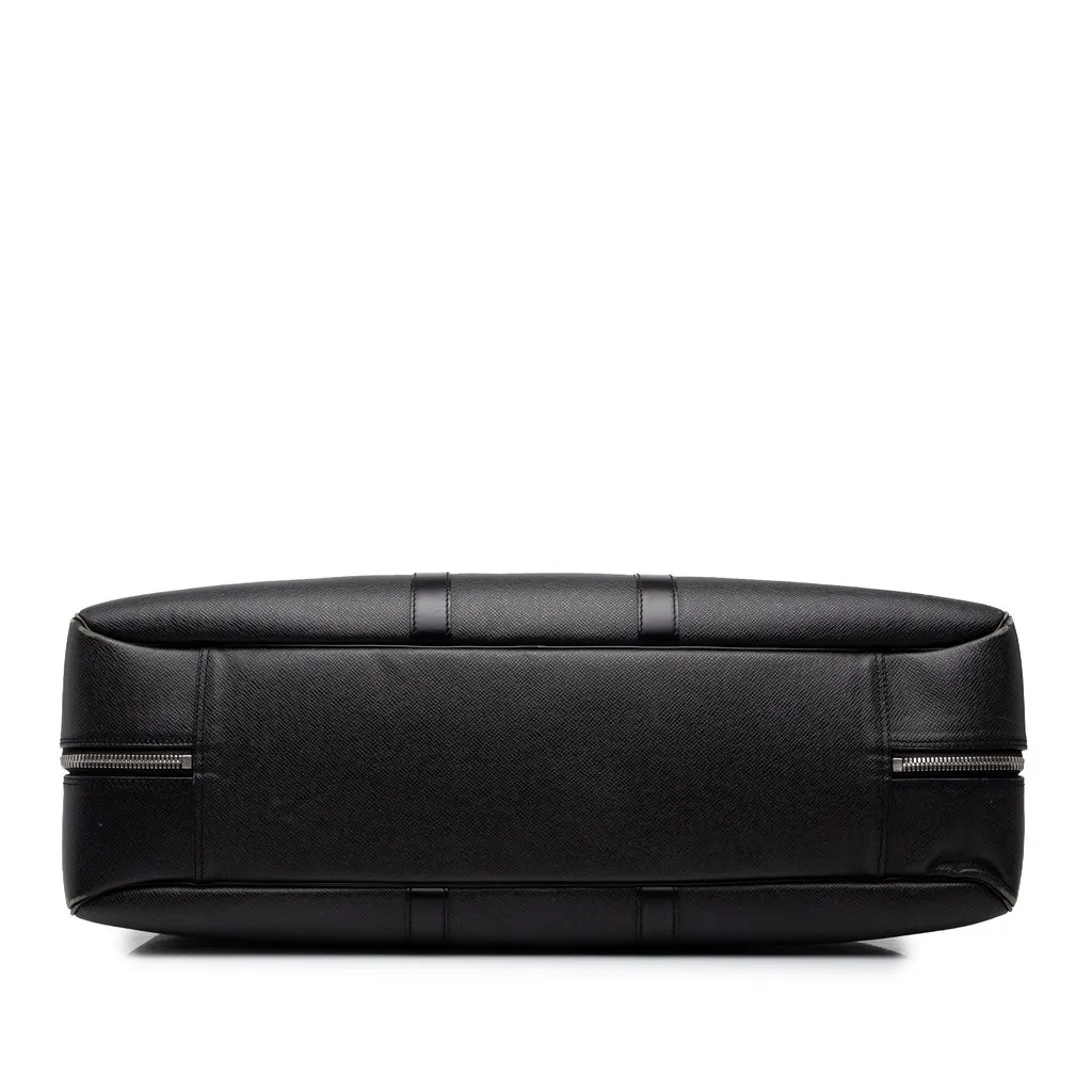Louis Vuitton Taiga Helanga 1 Poche Black Leather Good - Inside View
