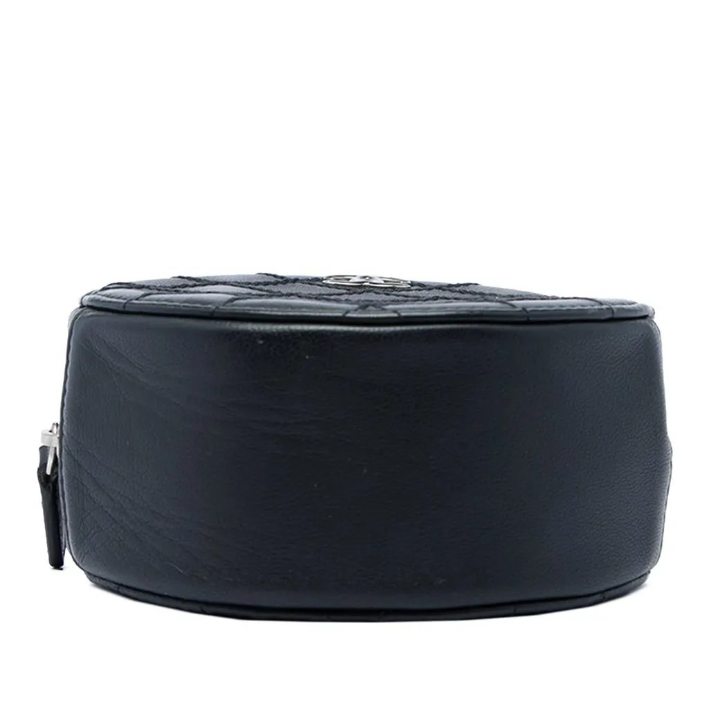 Chanel Quilted Lambskin Ultimate Stitch Round Clutch with Chain Black Leather Very good - Inside View