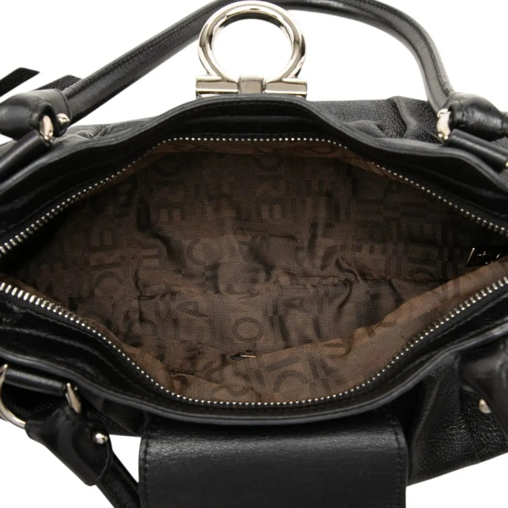 Salvatore Ferragamo Leather Gancini Marisa Shoulder Bag Black Leather Very good - Model View