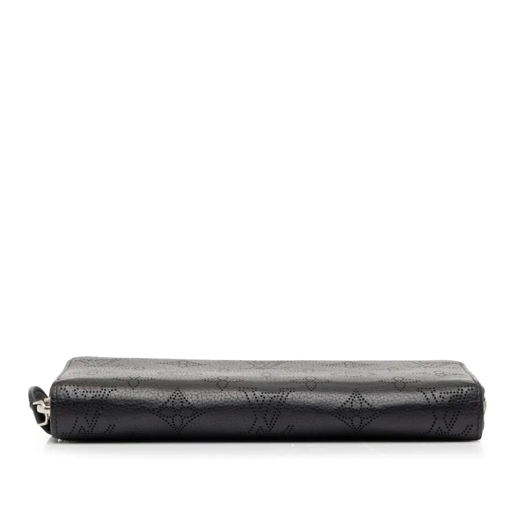 Louis Vuitton Monogram Mahina Zippy Long Wallet Black Leather Good - Inside View