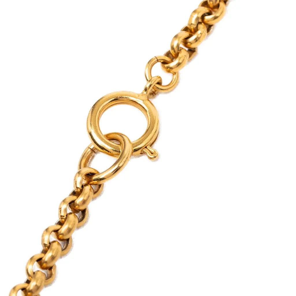 Chanel CC Gold Plated Flower Pendant Necklace Gold Metal Very good - Model View