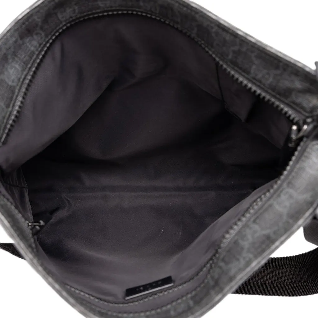 Gucci GG Supreme Crossbody Black Canvas Good - Model View