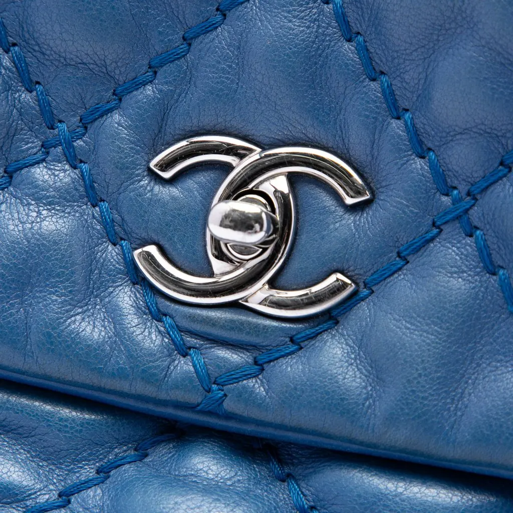Chanel Small Calfskin Love Me Tender Flap Blue Leather Very good - Box View