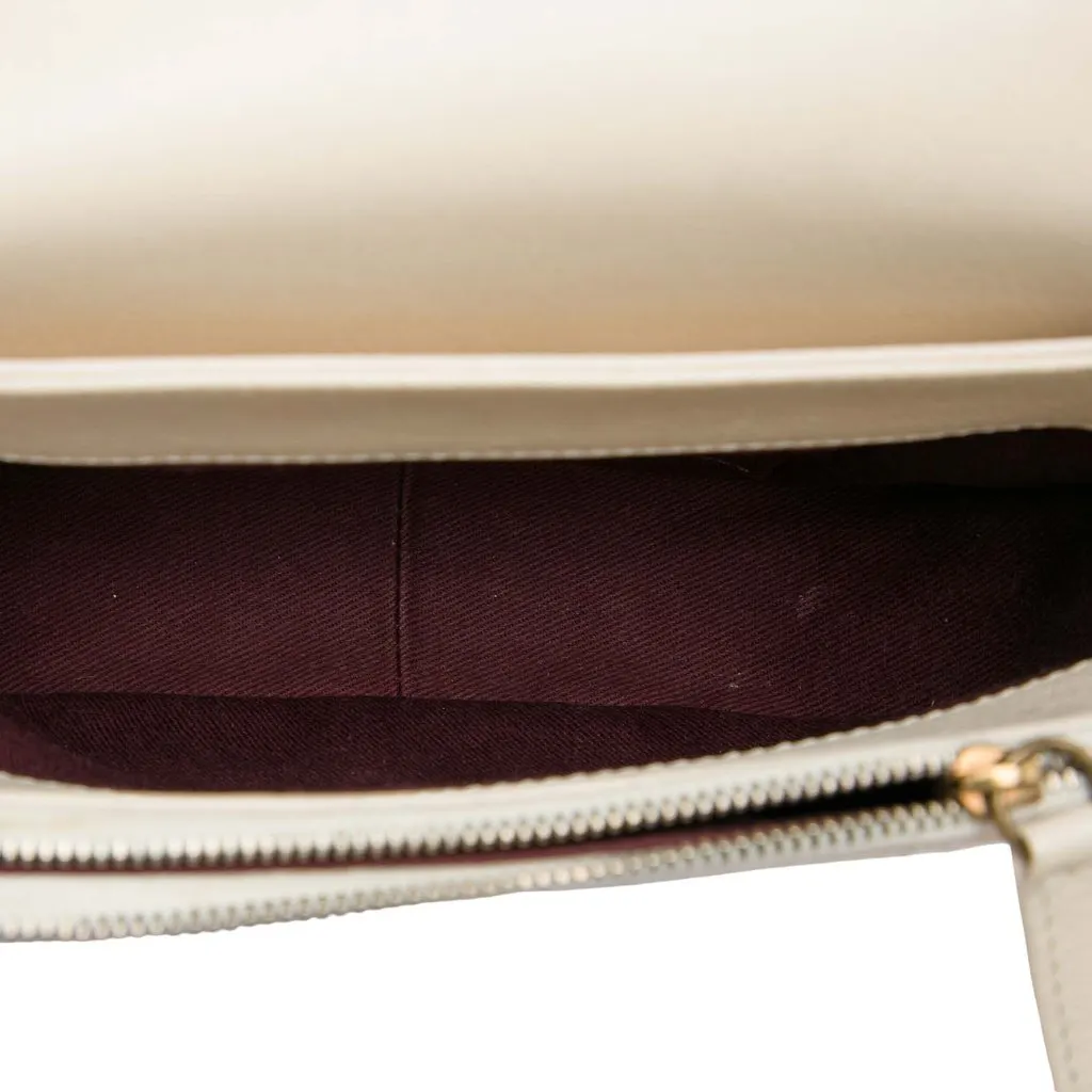 Chanel Small Calfskin Coco Curve Flap Brown Leather Very good - Model View