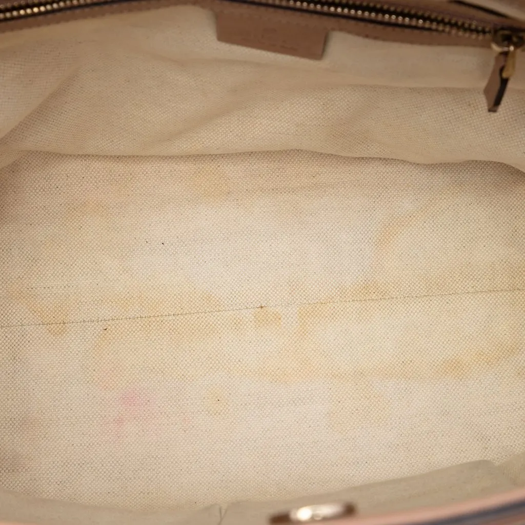 Gucci GG Canvas Mayfair Tote Beige Very good - Model View