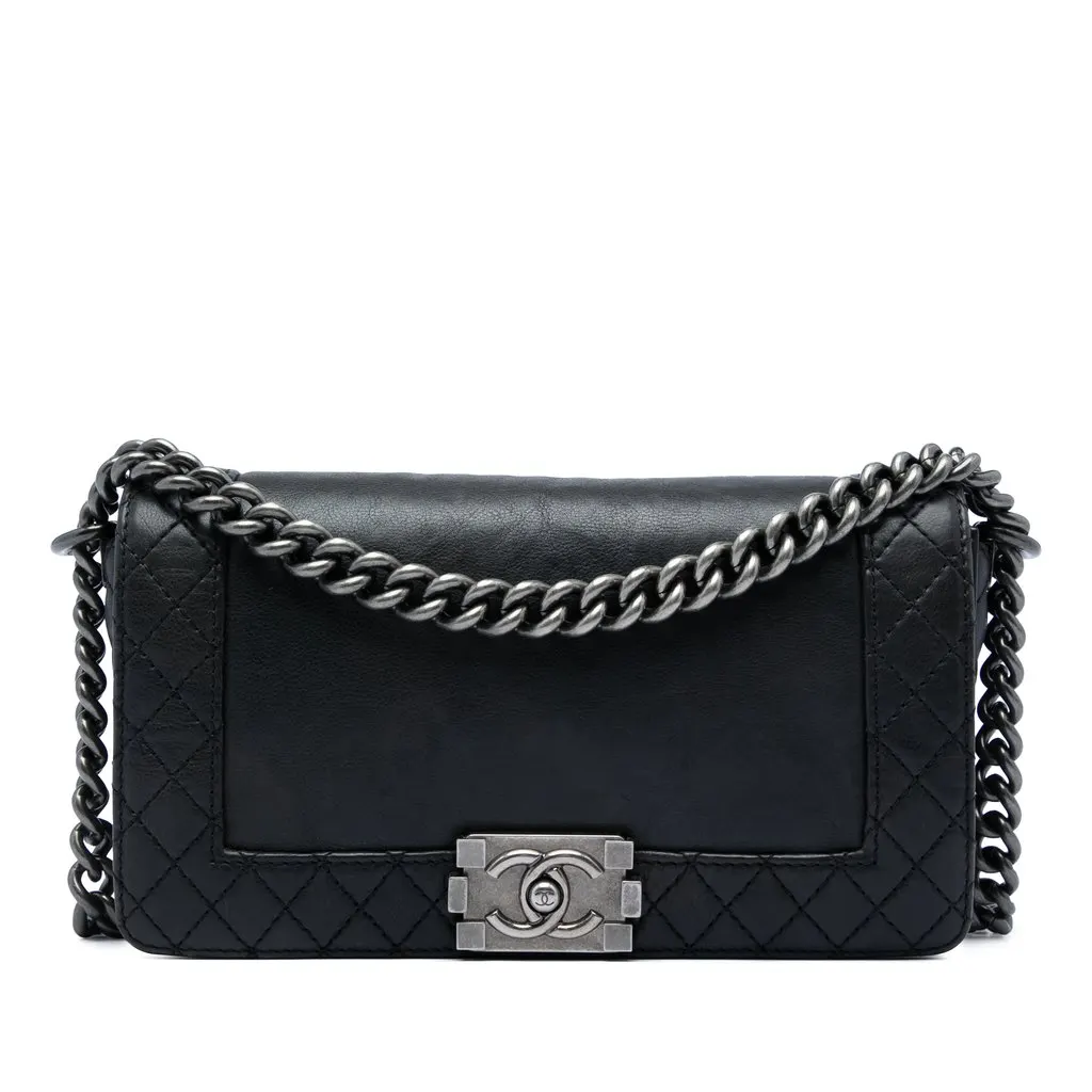 Chanel Old Medium Lambskin Boy Reverso Flap Black Leather Very good - Front View