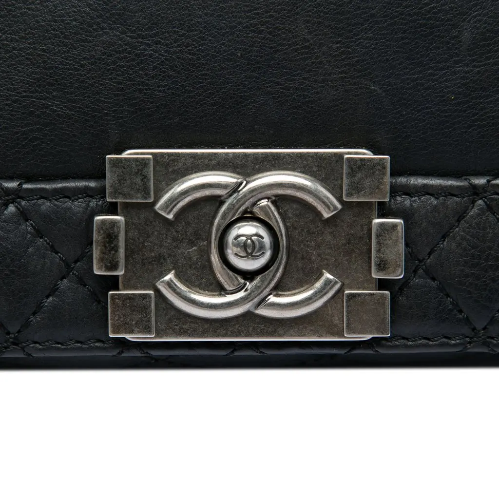 Chanel Old Medium Lambskin Boy Reverso Flap Black Leather Very good - Box View