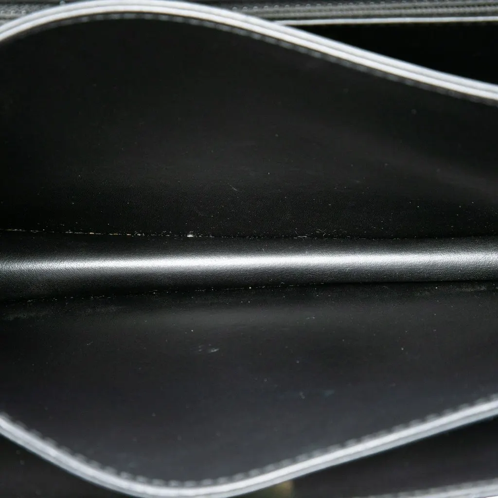 Chanel CC Quilted Patent Accordion Pushlock Top Handle Flap Black Leather Very good - Model View