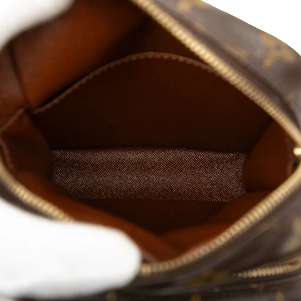 Louis Vuitton Monogram Amazone Brown Canvas Good - Model View