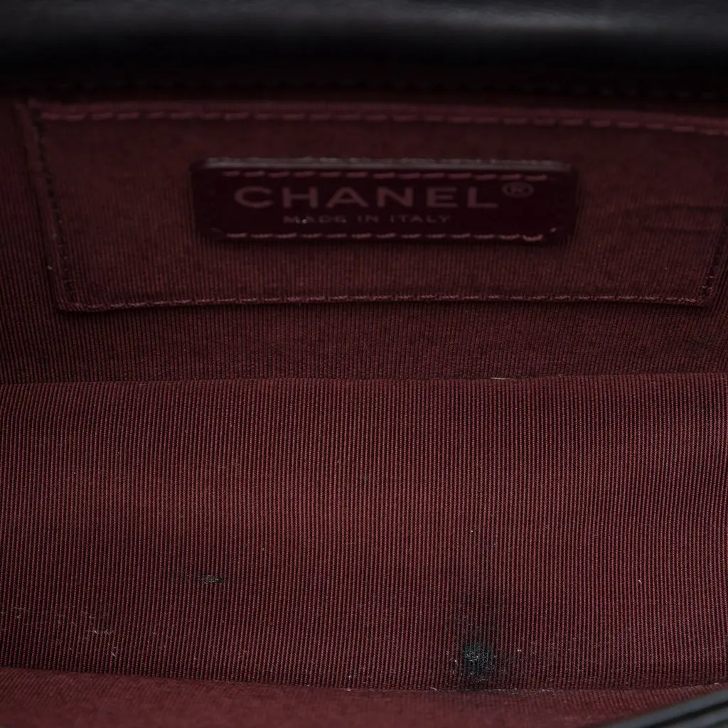 Chanel Lambskin and Acrylic Boy Brick Horizontal Flap Black Leather Very good - Model View