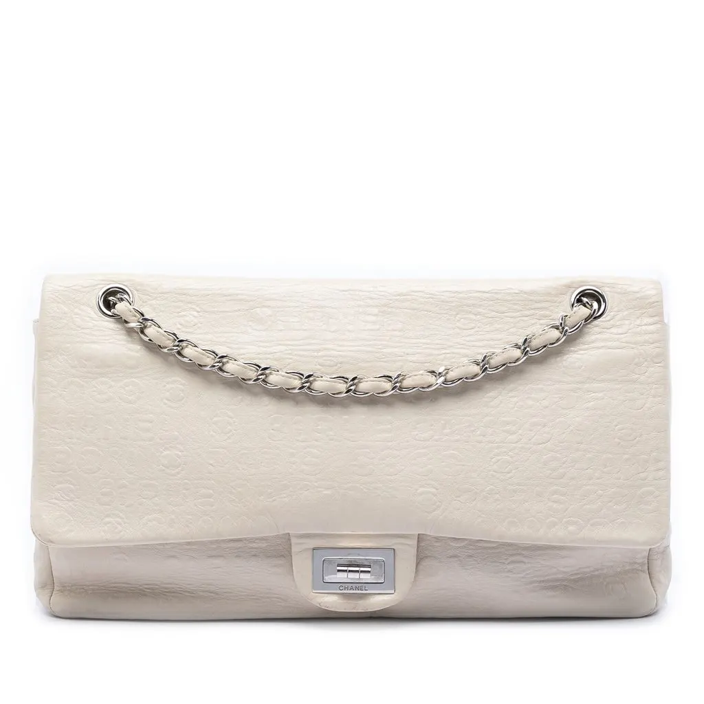 Chanel Maxi Embossed Calfskin 31 Rue Cambon Reissue 2.55 Double Flap White Leather Very good - Front View