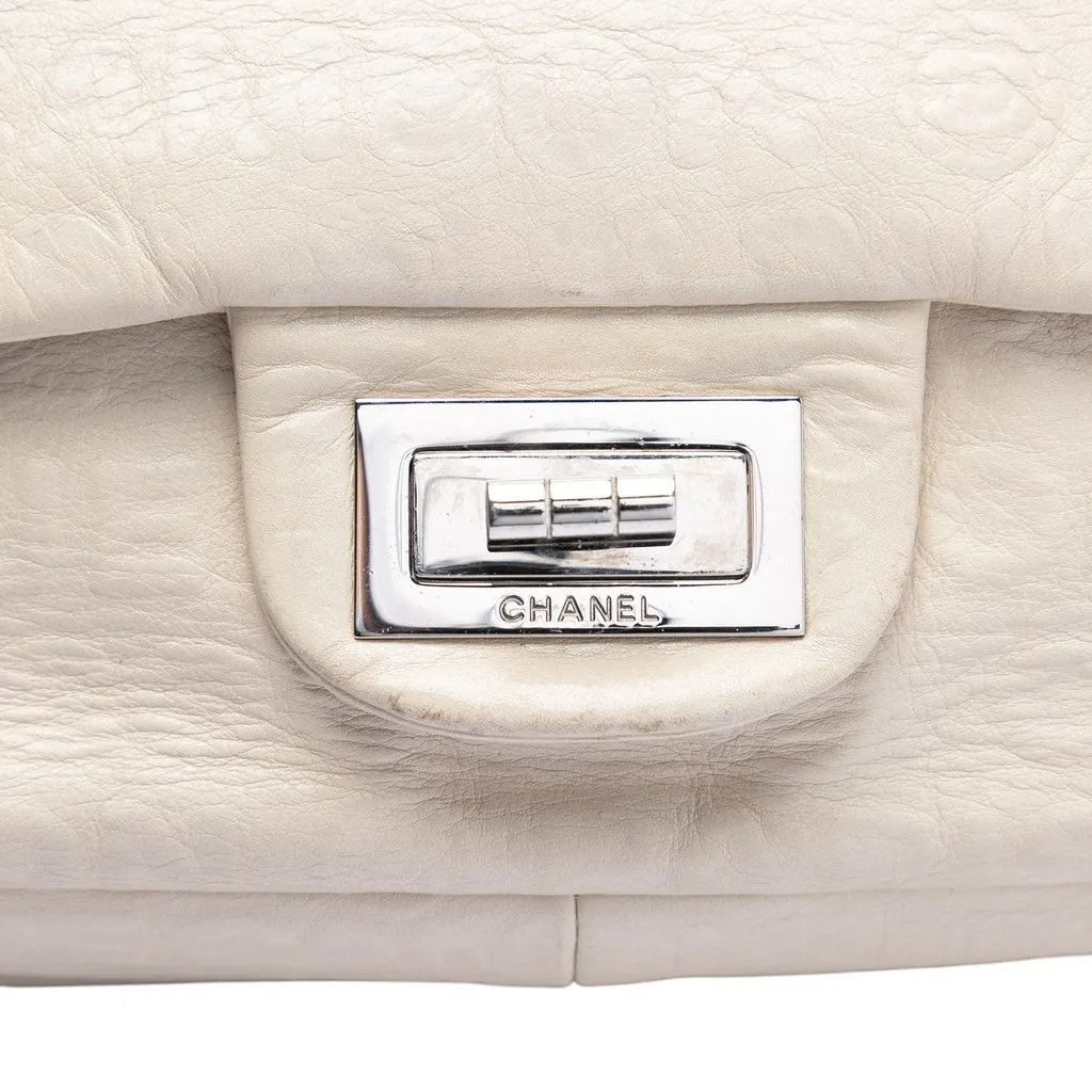Chanel Maxi Embossed Calfskin 31 Rue Cambon Reissue 2.55 Double Flap White Leather Very good - Box View
