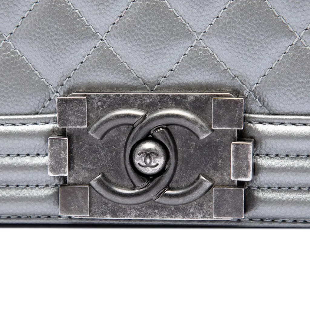 Chanel Old Medium Quilted Metallic Caviar Boy Flap Grey Leather Very good - Box View