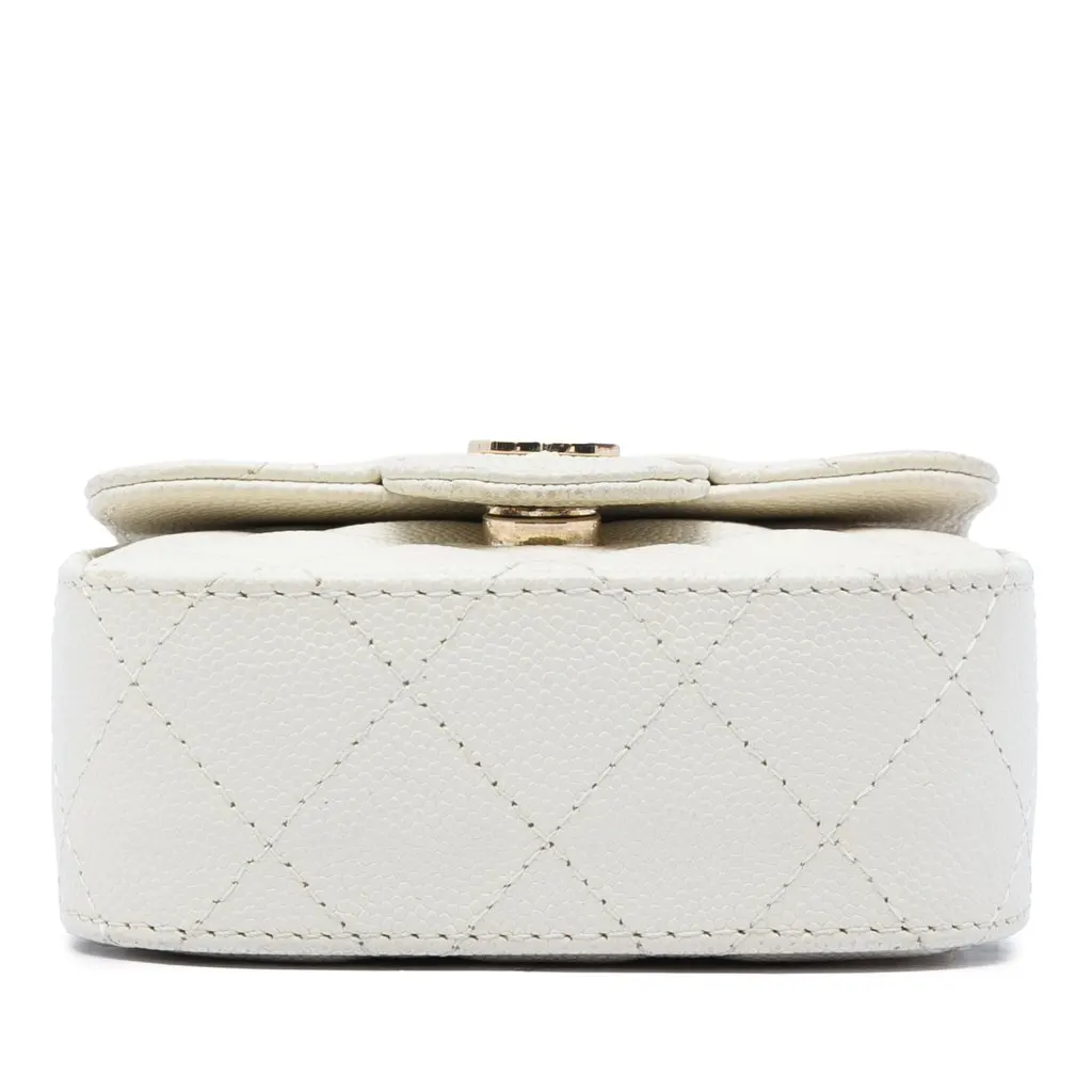 Chanel Mini Quilted Caviar Clutch With Chain White Leather Very good - Inside View
