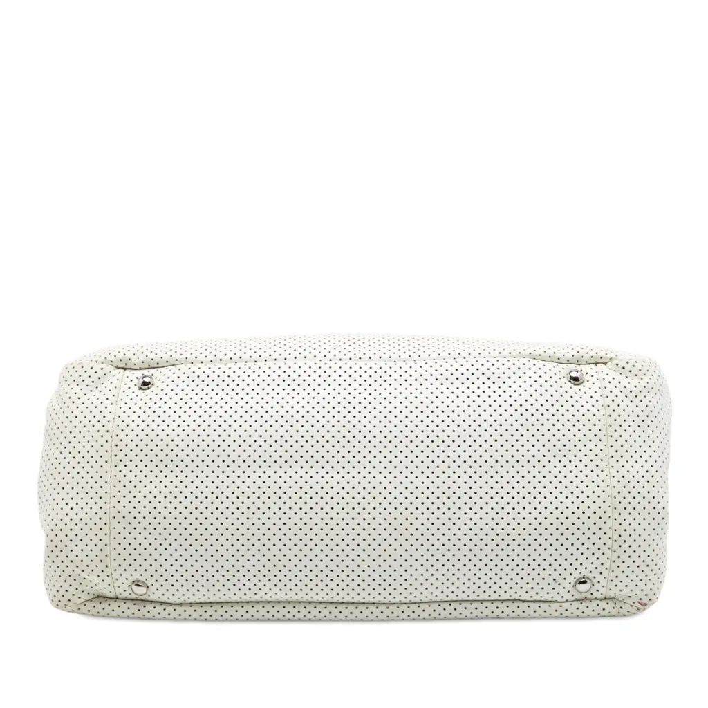 Chanel Perforated Calfskin Reissue 2.55 East West Accordion Flap White Leather Very good - Inside View