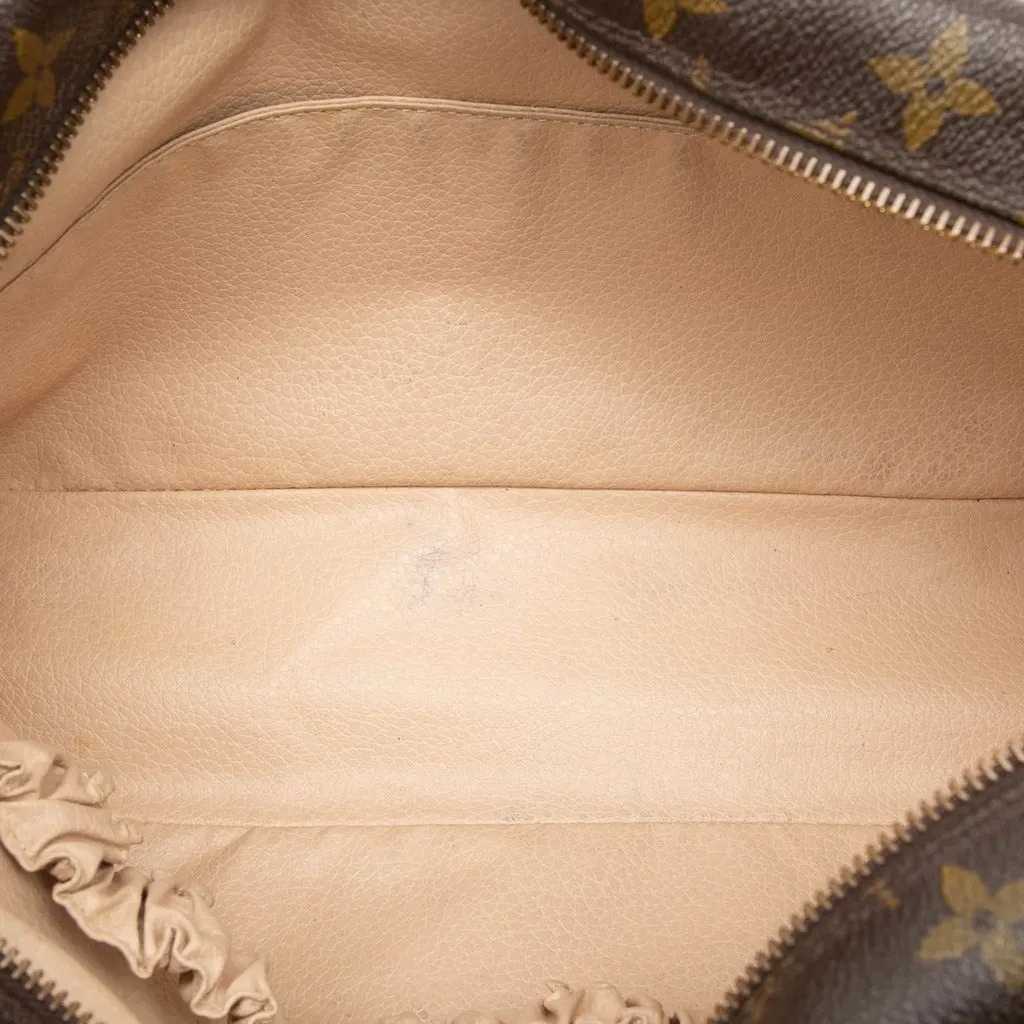 Louis Vuitton Monogram Trousse Toilette 28 Brown Very good - Model View
