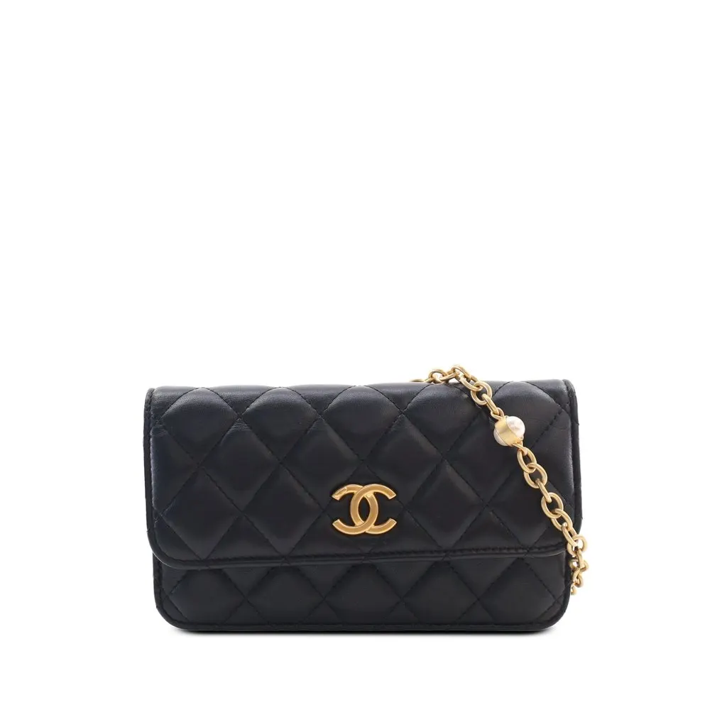 Chanel CC Quilted Lambskin Enamel and Pearl Wallet On Chain Black Leather Very good - Front View