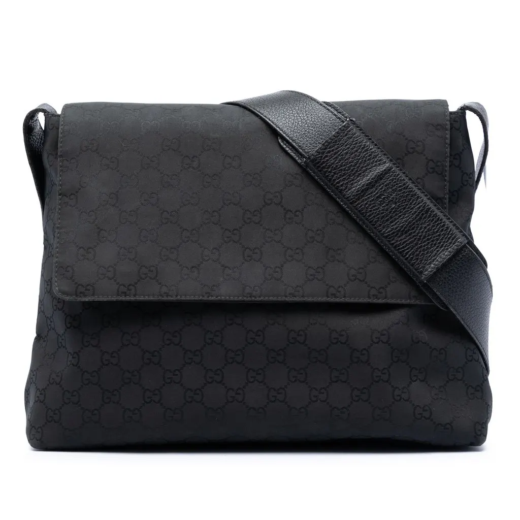 Gucci GG Canvas Messenger Bag Black Very good - Front View