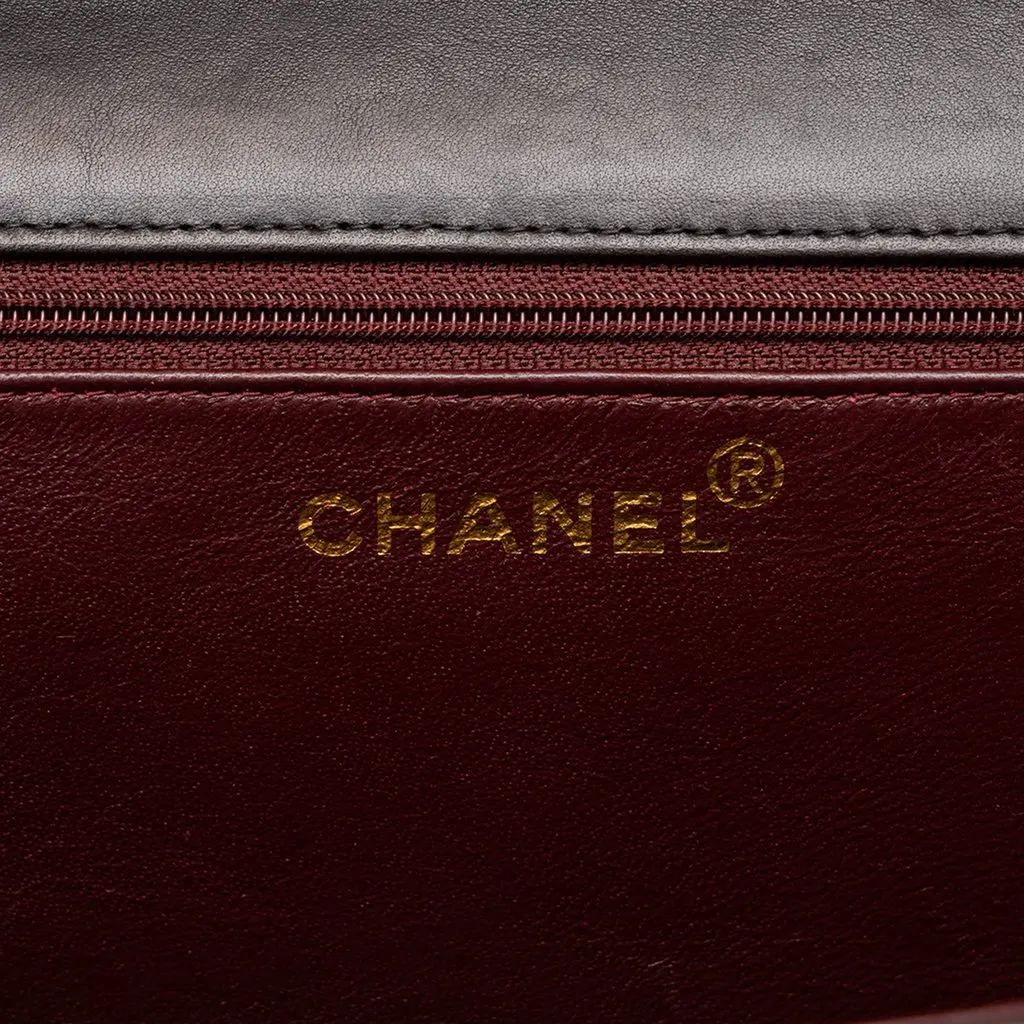 Chanel Medium CC Quilted Lambskin Full Flap Black Leather Very good - Box View