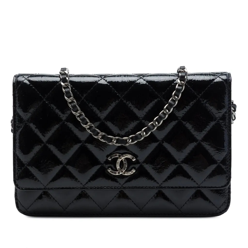 Chanel Paris Dallas CC Quilted Patent Goatskin Wallet on Chain Black Leather Very good - Front View