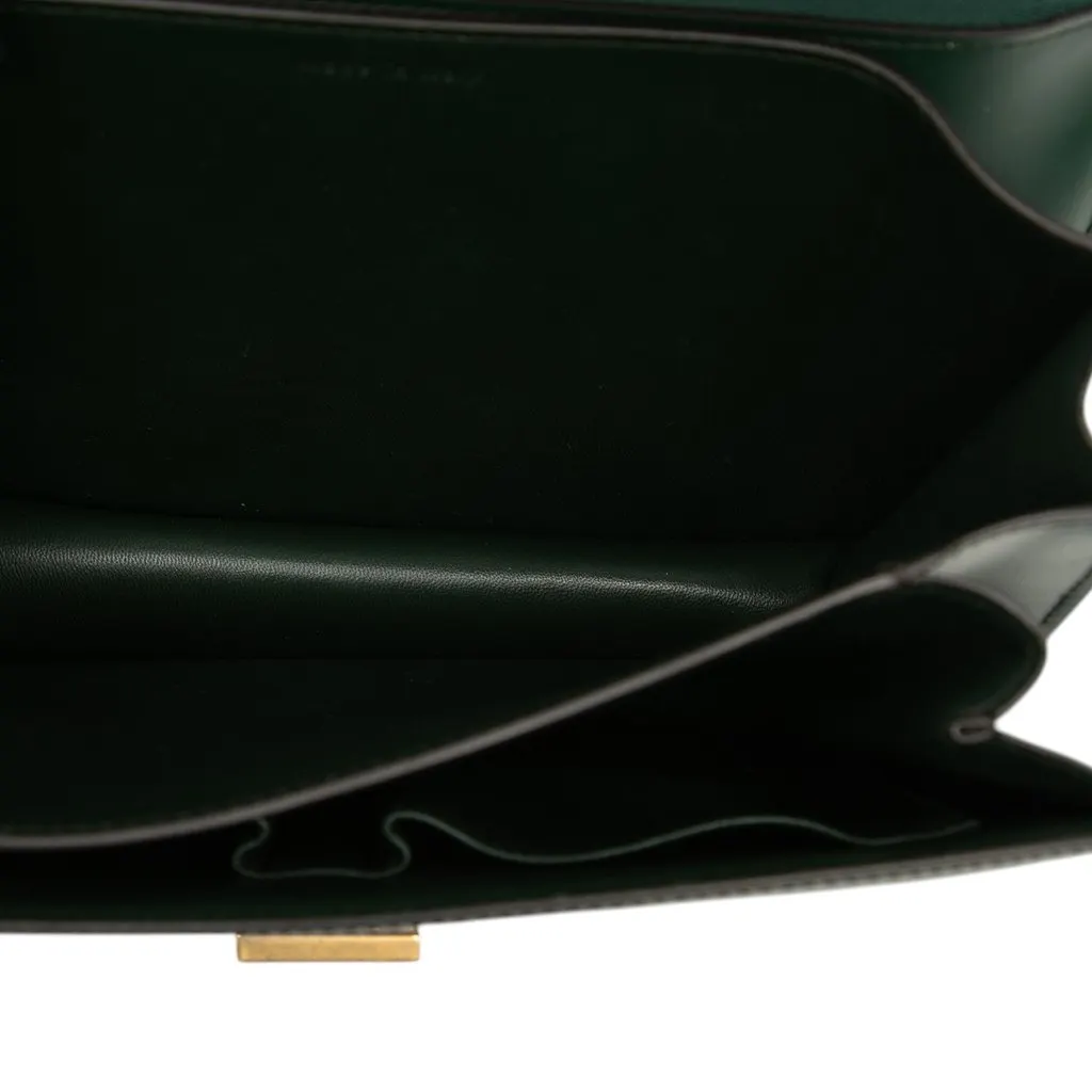 Celine Medium Calfskin Classic Box Green Leather Very good - Model View