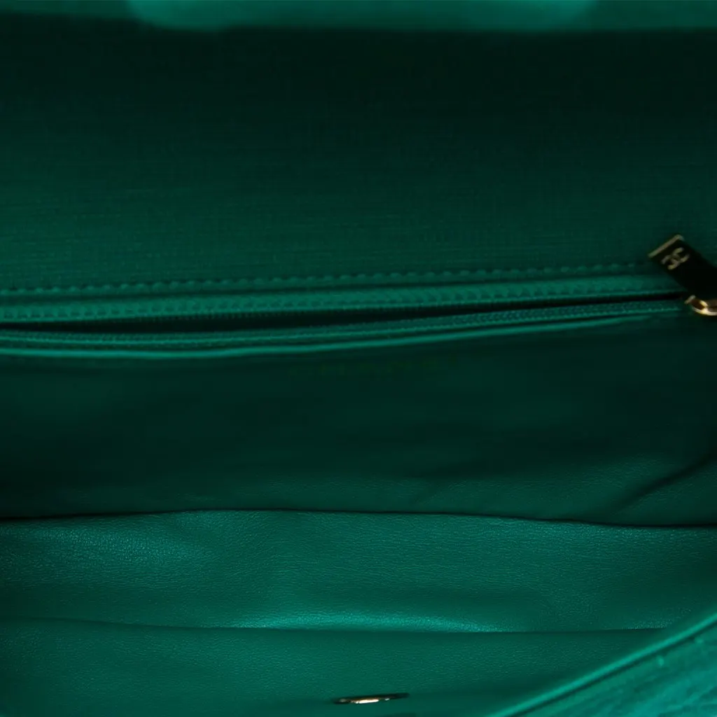 Chanel CC Quilted Jersey Roll Clutch Green Cotton Very good - Model View