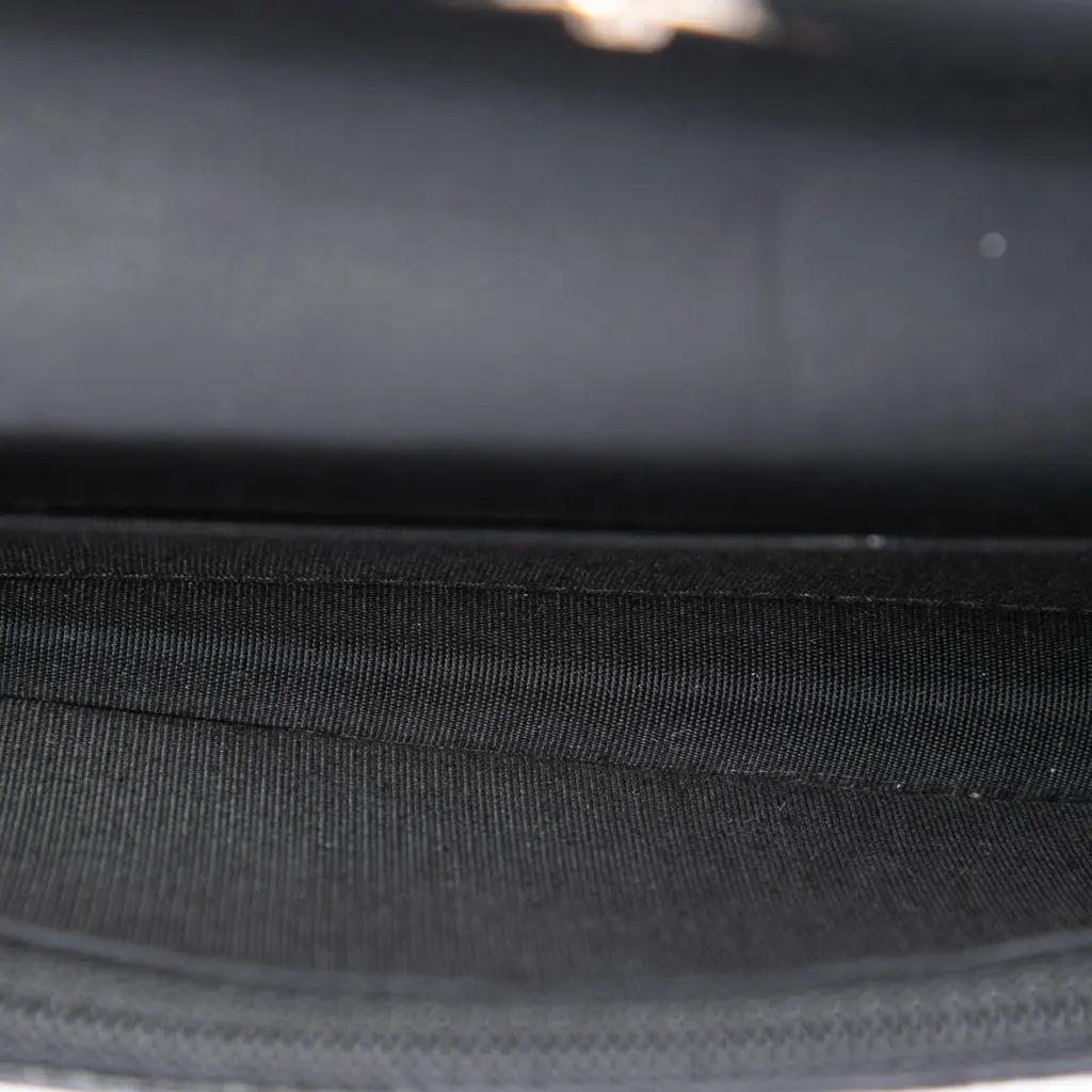 Chanel Quilted Lambskin Maxi Pearls Clutch With Chain Black Leather Very good - Model View