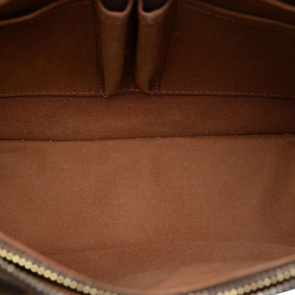 Louis Vuitton Monogram Beaubourg Messenger MM Brown Very good - Model View