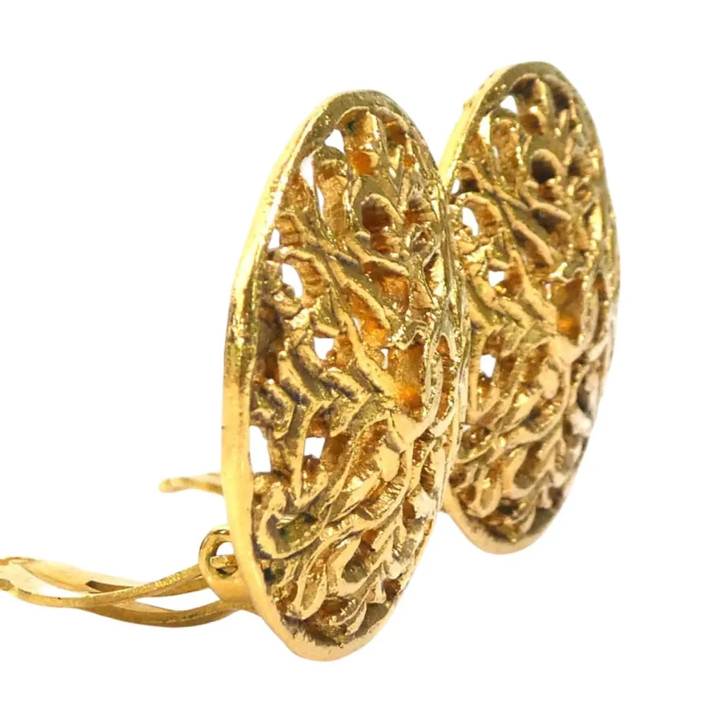 Chanel CC Gold Plated Filigree Round Clip On Earrings Gold Metal Very good - Box View