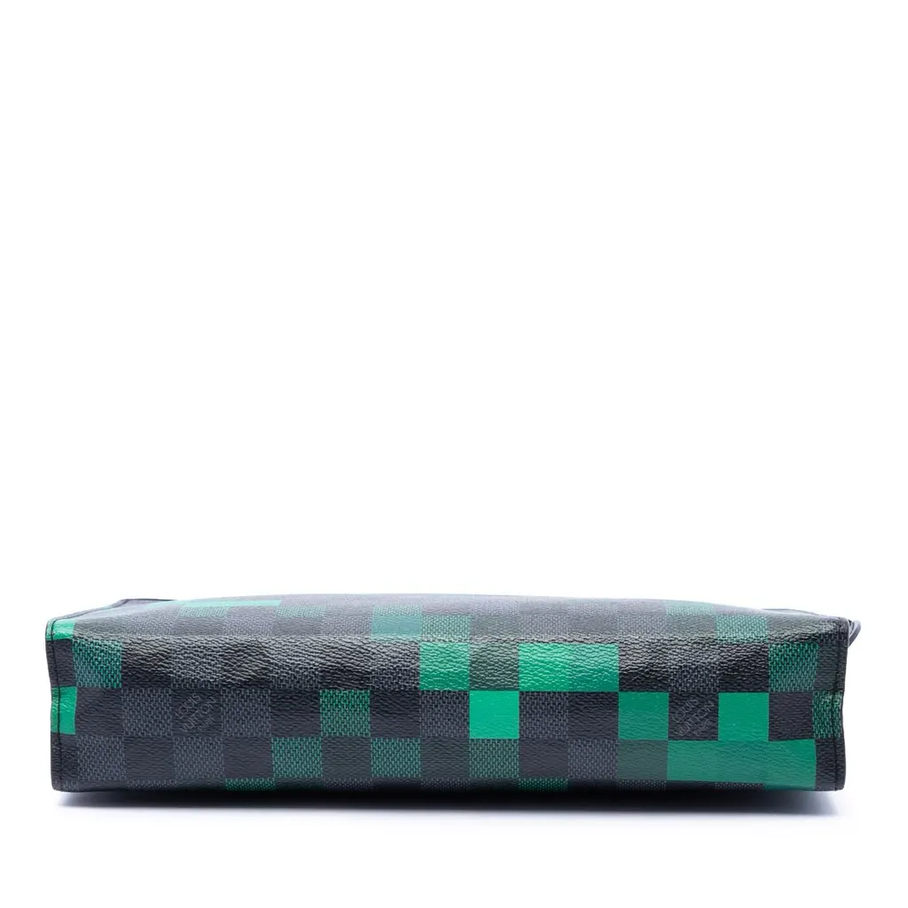 Louis Vuitton Damier Graphite Pixel Pochette Voyage MM MultiColor Very good - Inside View