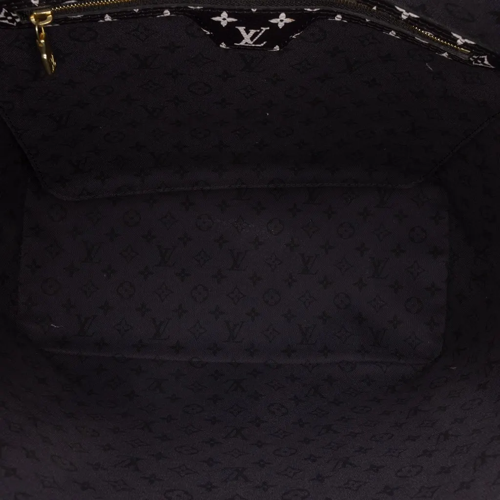 Louis Vuitton Monogram Giant Crafty Neverfull MM Red Very good - Model View