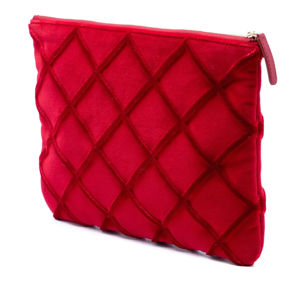 Chanel Medium CC Quilted Velvet O Case Clutch Red Very good - Back View