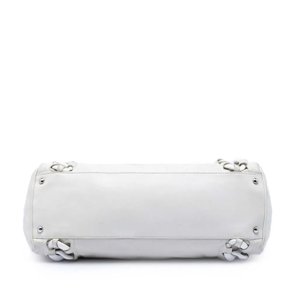 Chanel Calfskin Modern Chain Rhodoid East West Tote White Leather Very good - Inside View