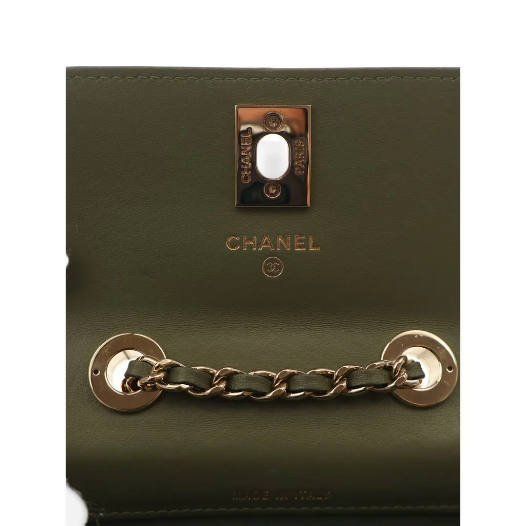 Chanel Mini Quilted Lambskin Trendy CC Card Holder on Chain Green Leather Very good - Box View