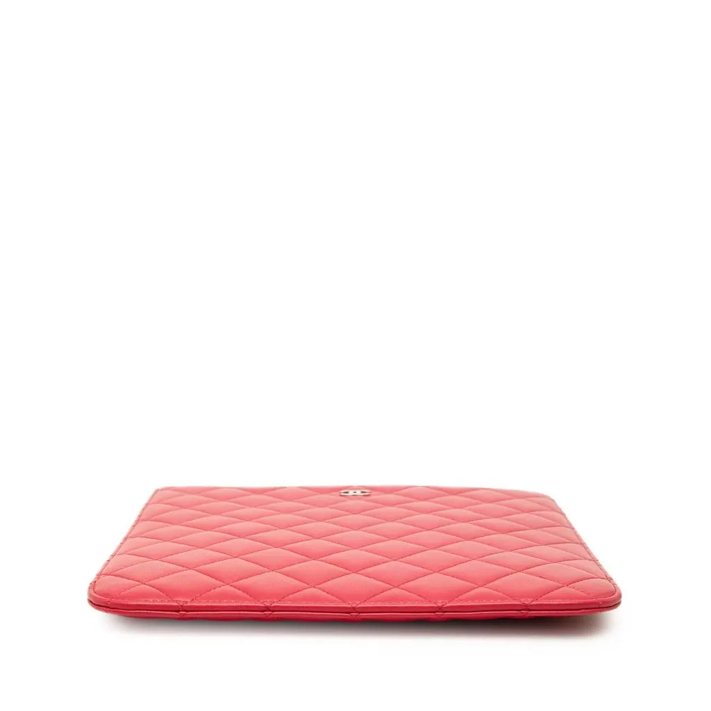 Chanel CC Quilted Lambskin Ipad Case Red Leather Very good - Inside View