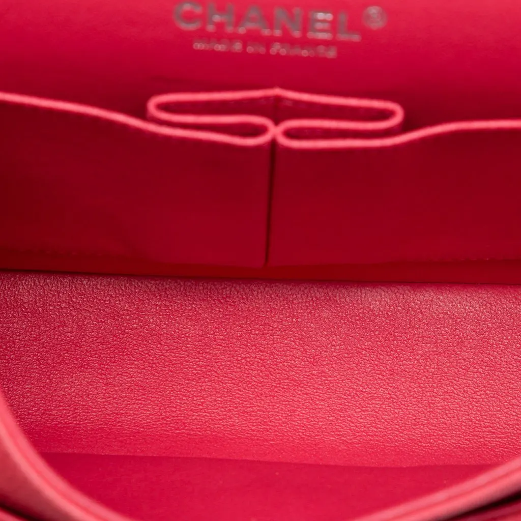 Chanel Medium Classic Caviar Double Flap Red Leather Very good - Model View